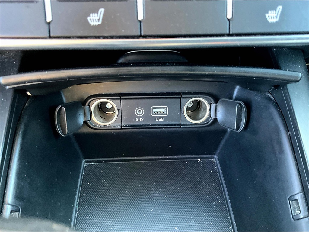 2018 Kia Sorento LX photo 27