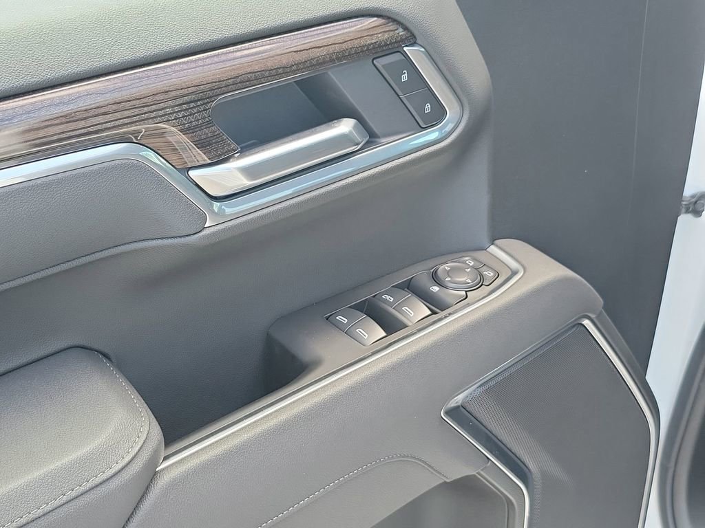 2026 Chevrolet Silverado 1500 LT photo 43