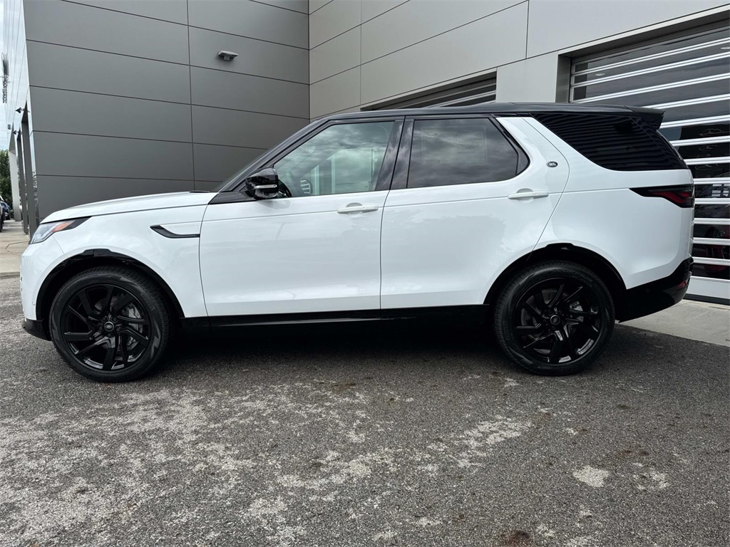 2025 Land Rover Discovery SE photo 4