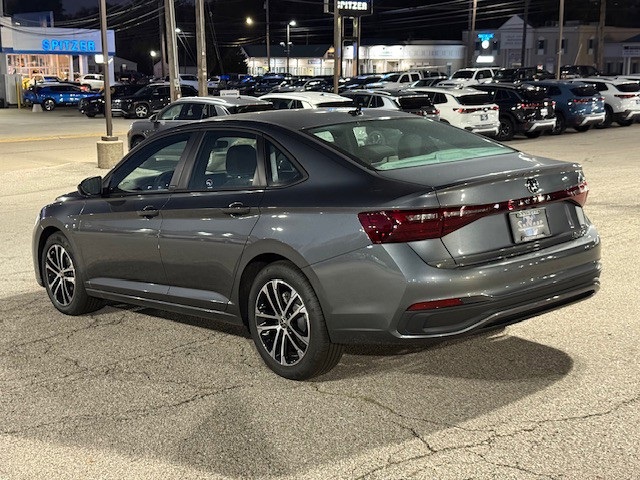 2025 Volkswagen Jetta 1.5T Sport photo 6