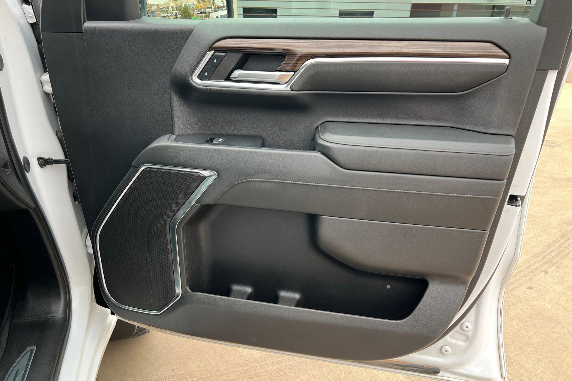 2024 Chevrolet Silverado 1500 LT photo 22