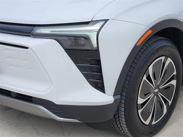 2025 Chevrolet Blazer EV photo 5