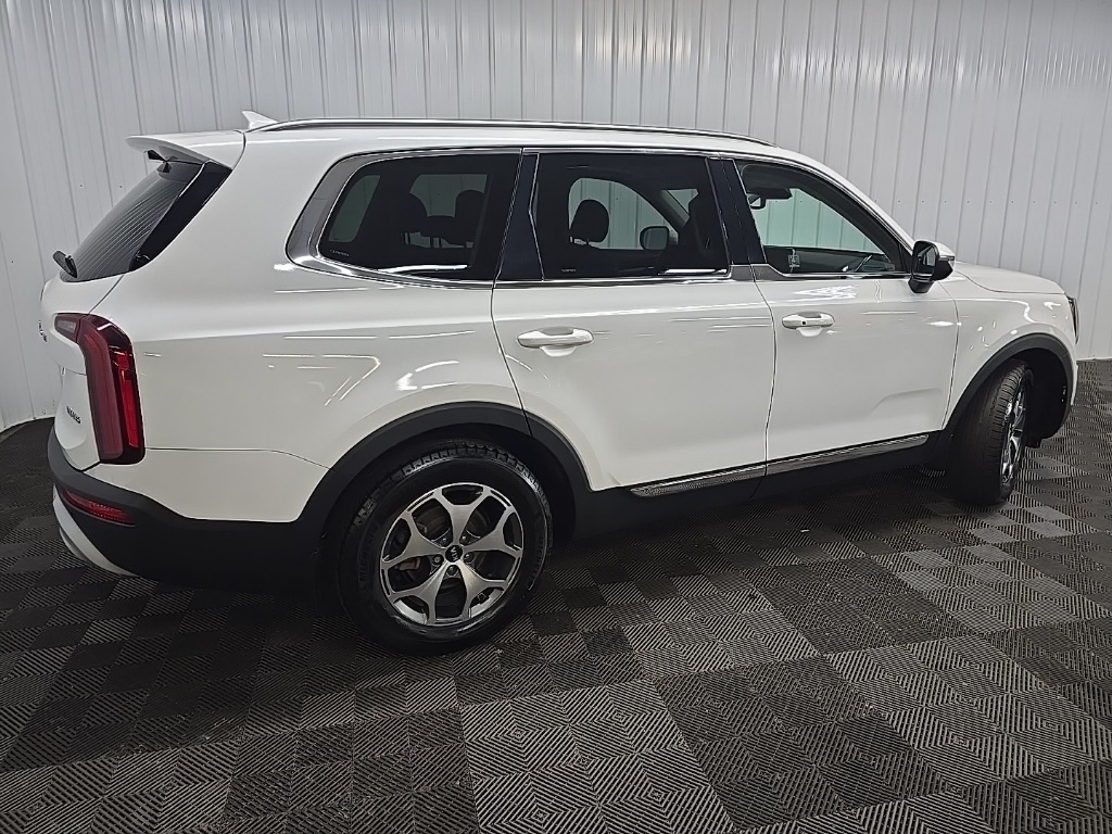 2021 Kia Telluride EX photo 3
