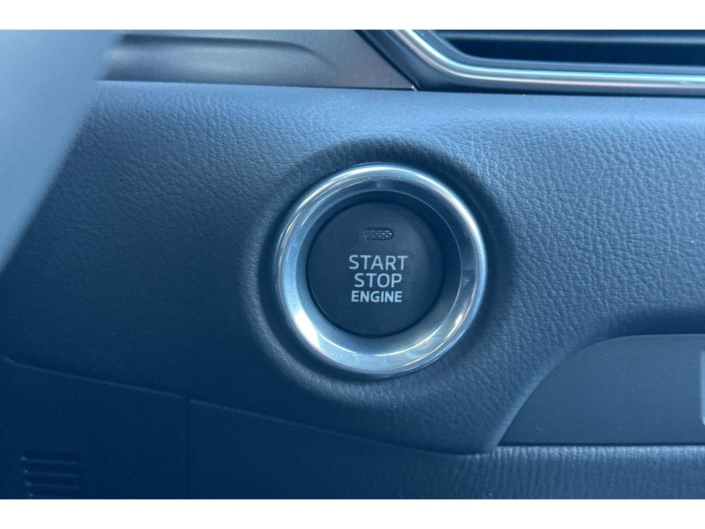 2025 Mazda CX-5 2.5 Select photo 17