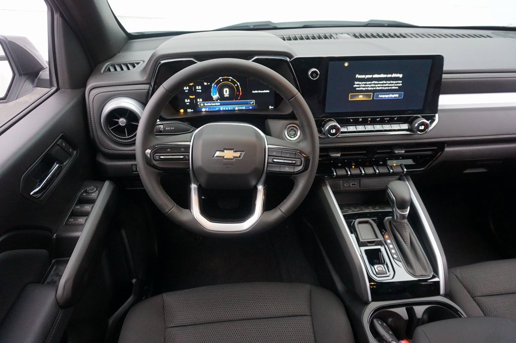 2025 Chevrolet Colorado Work Truck LT photo 11