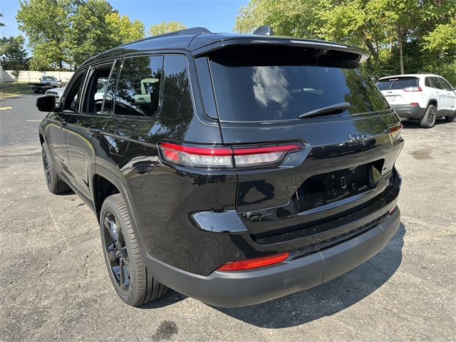 2025 Jeep Grand Cherokee L photo 8