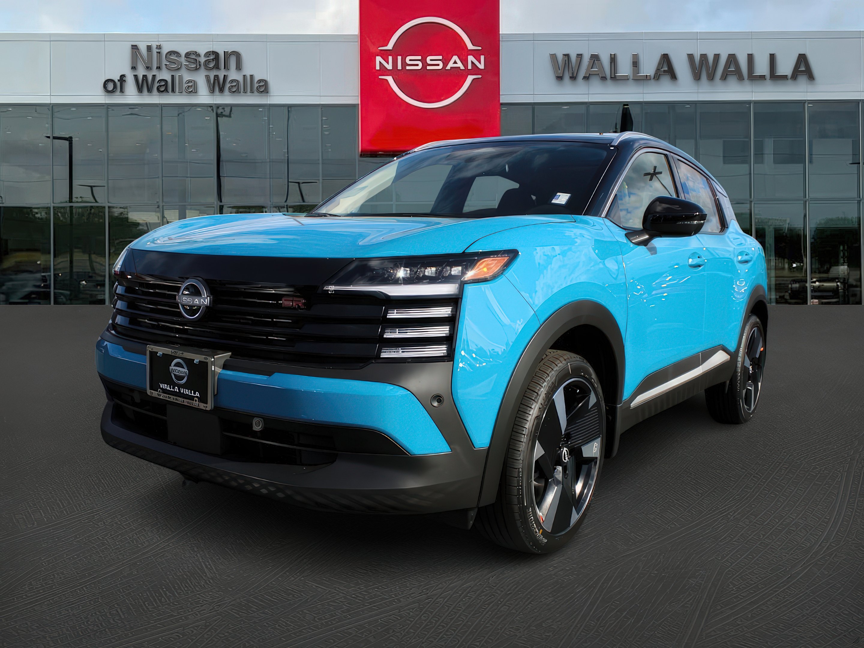 2026 Nissan Kicks SR photo 3