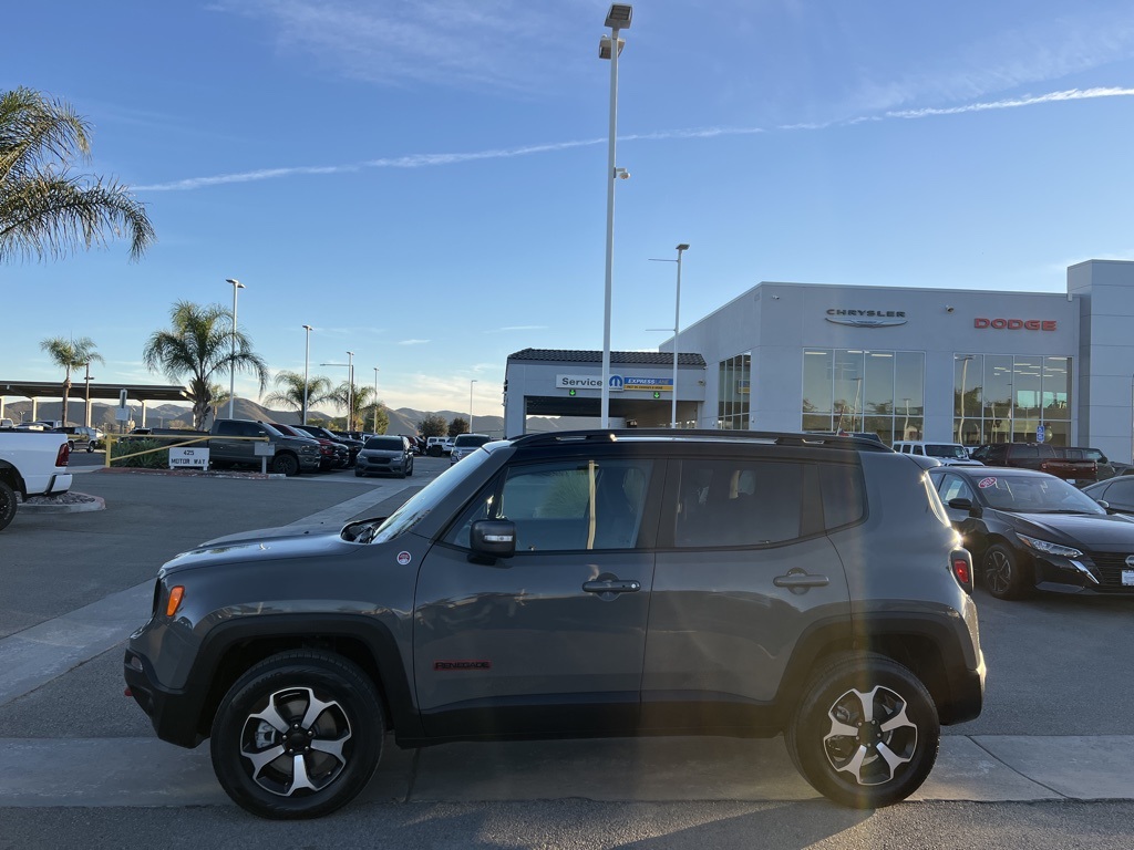 2020 Jeep Renegade Trailhawk photo 3