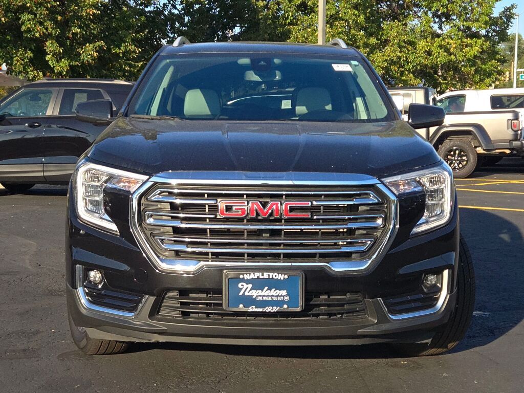 2023 Gmc Terrain SLT photo 3