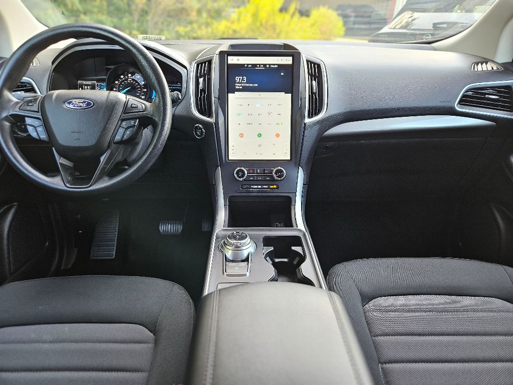 2023 Ford Edge SE photo 11