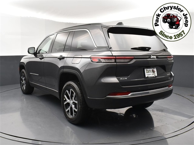 2025 Jeep Grand Cherokee Limited photo 2