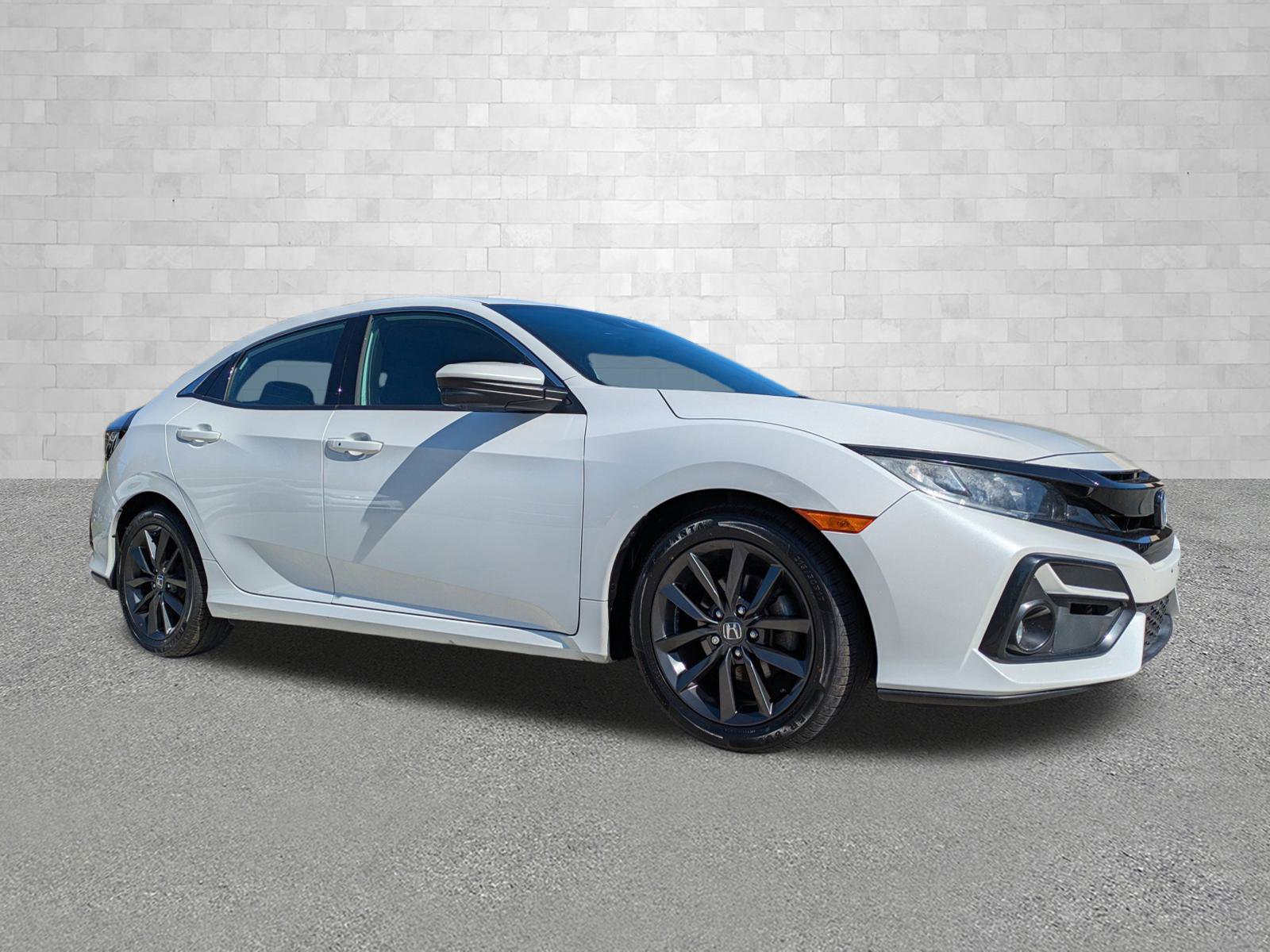 2020 Honda Civic Hatchback EX's photo