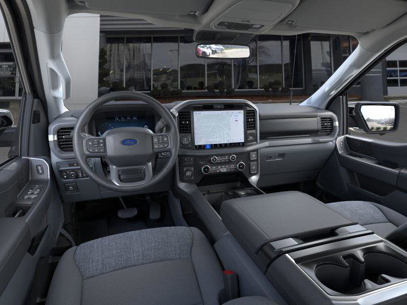 2025 FORD F-150 - Image 10