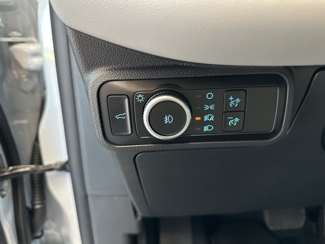 2025 Ford Explorer photo 9