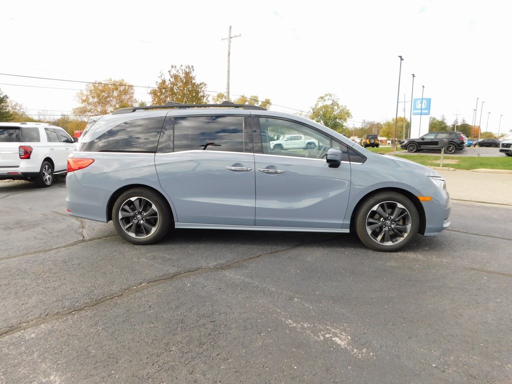2023 Honda Odyssey Elite photo 2