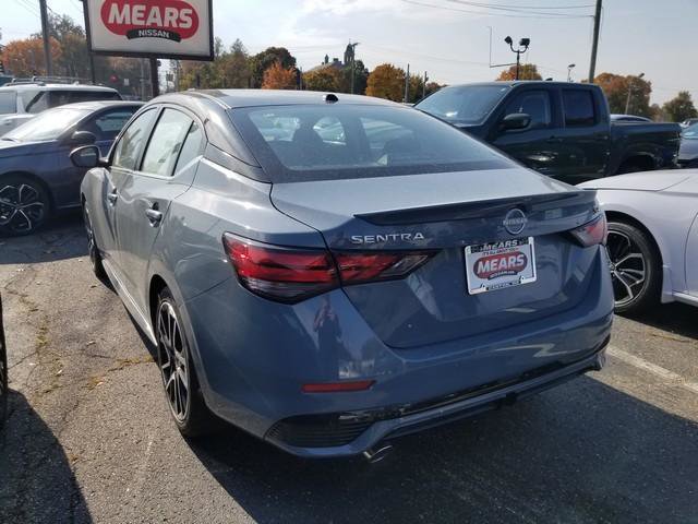 2025 Nissan Sentra SR photo 3