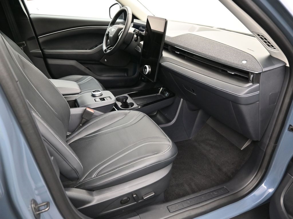 2024 Ford Mustang Mach-E Premium photo 20