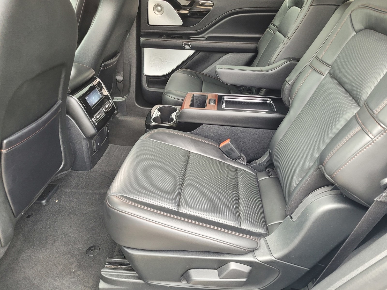 2023 Lincoln Aviator Reserve photo 7