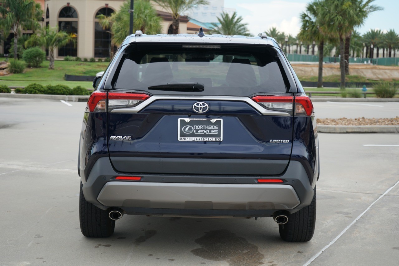2021 Toyota RAV4 Limited photo 4
