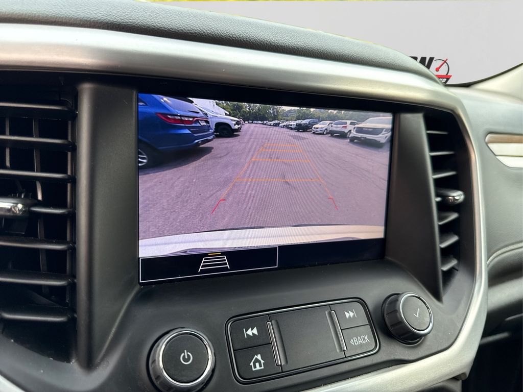 2023 Gmc Acadia SLE photo 27