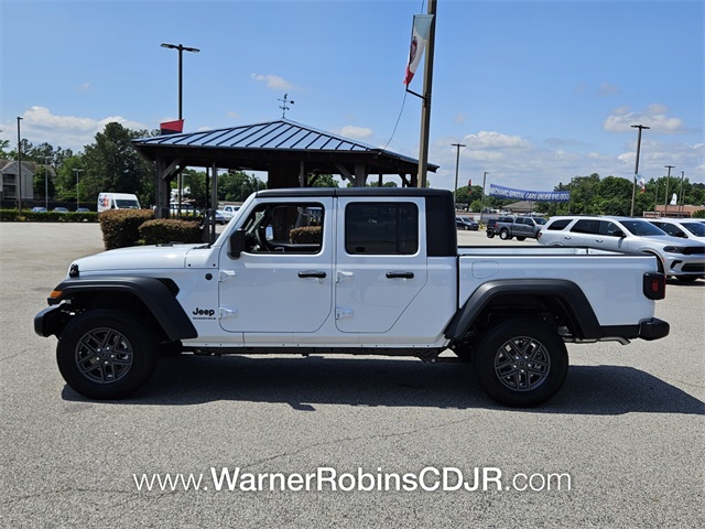 2025 Jeep Gladiator Sport S photo 4