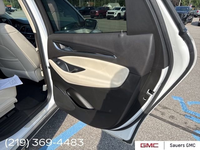 2022 Buick Enclave Essence photo 21