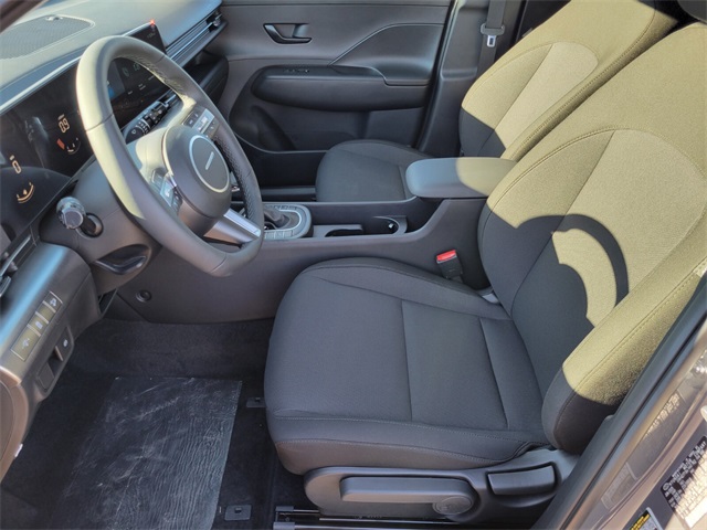 2026 Hyundai Kona SEL photo 6