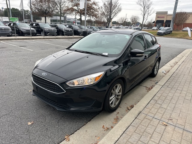 2017 Ford Focus SE photo 3