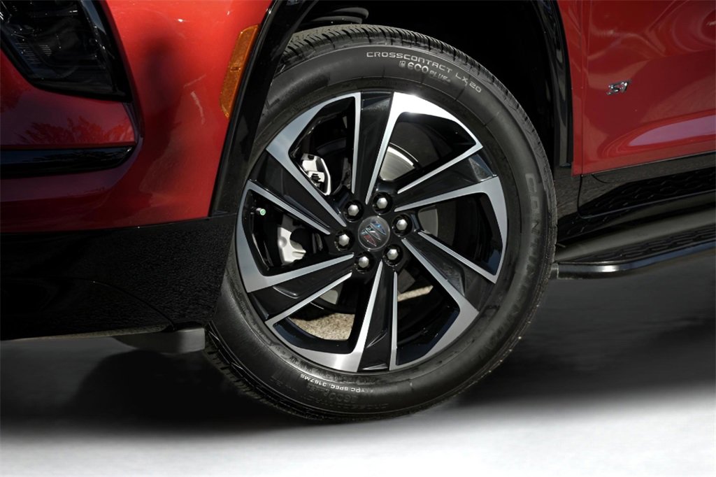 2025 Buick Enclave Sport Touring photo 2