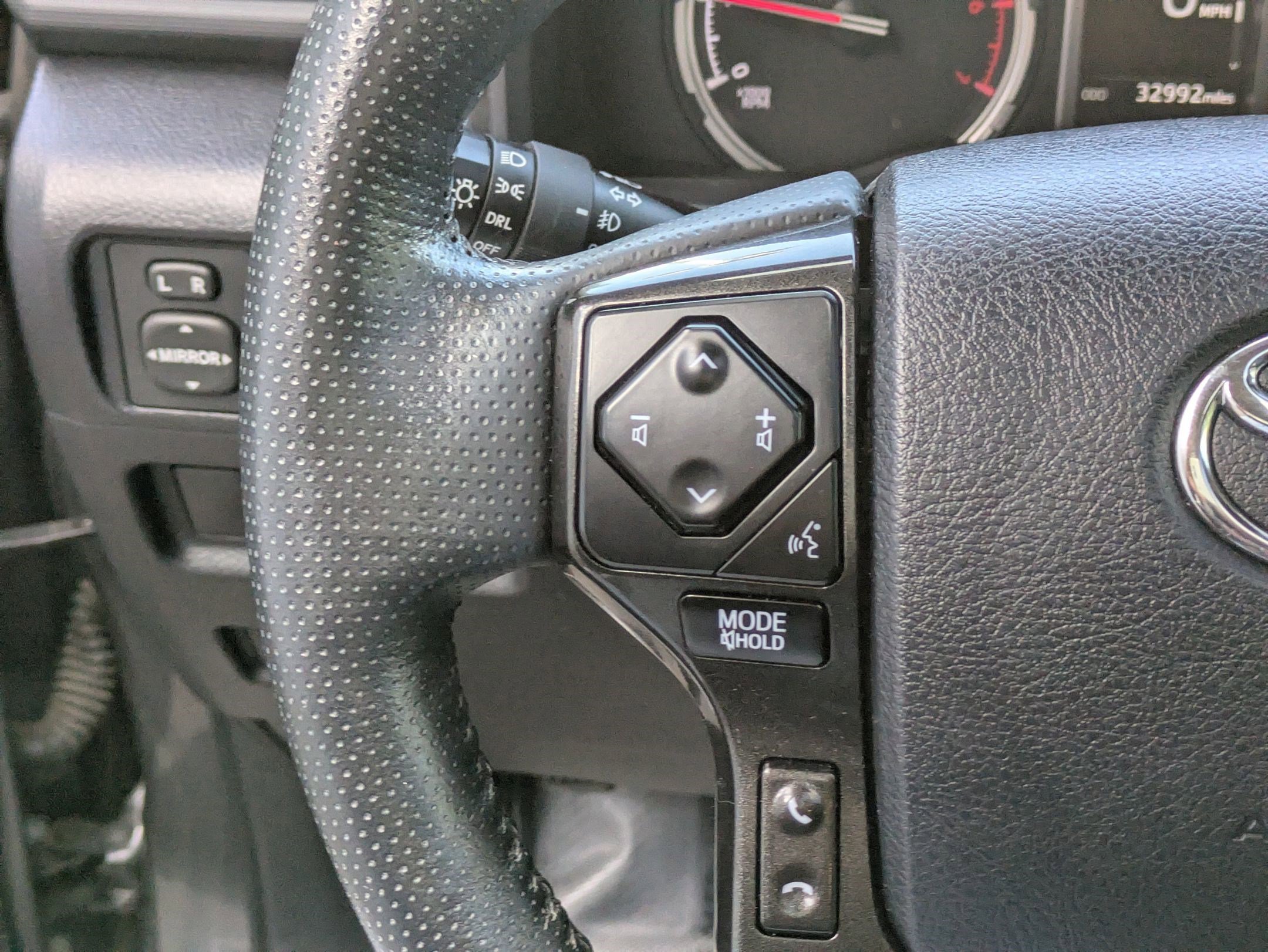 2023 Toyota 4Runner TRD photo 17