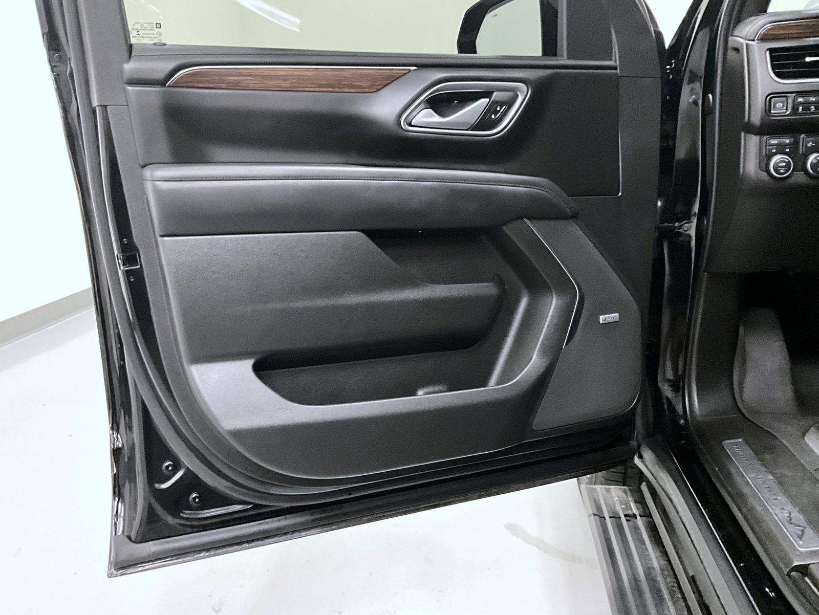 2022 Chevrolet Tahoe High Country photo 8