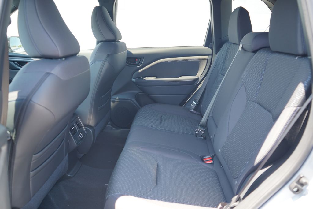 2025 Subaru Forester Premium photo 6