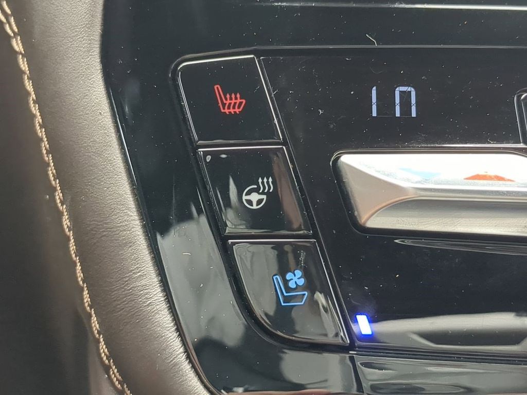 2021 Ford Explorer King Ranch photo 24