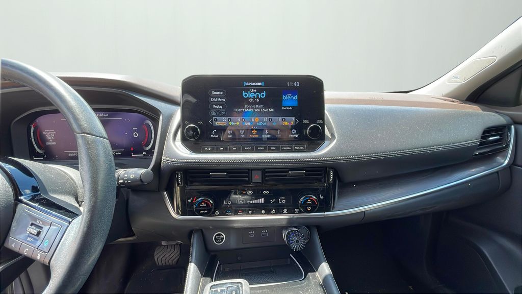 2022 Nissan Rogue Platinum photo 11