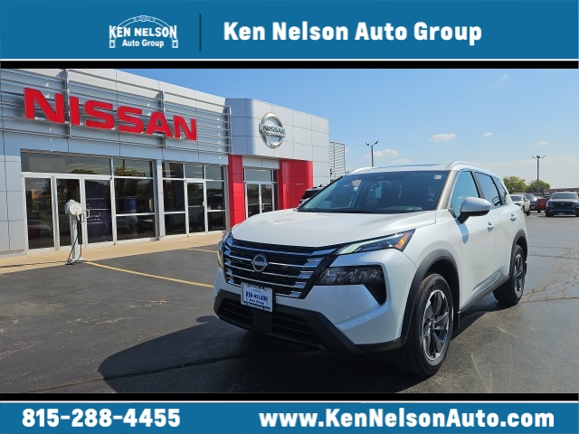 2026 Nissan Rogue SV's photo