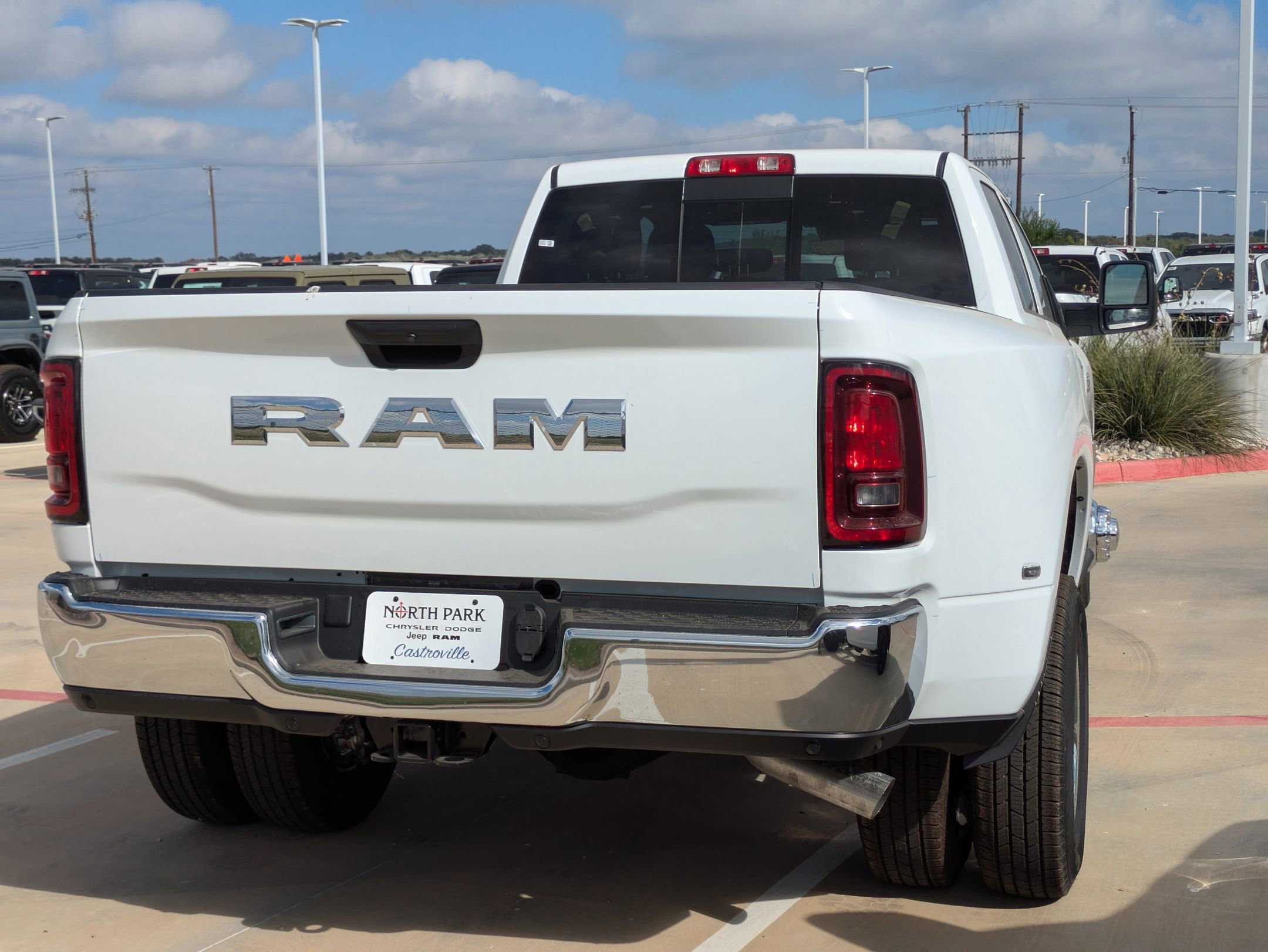 2026 Ram 3500 Tradesman photo 3