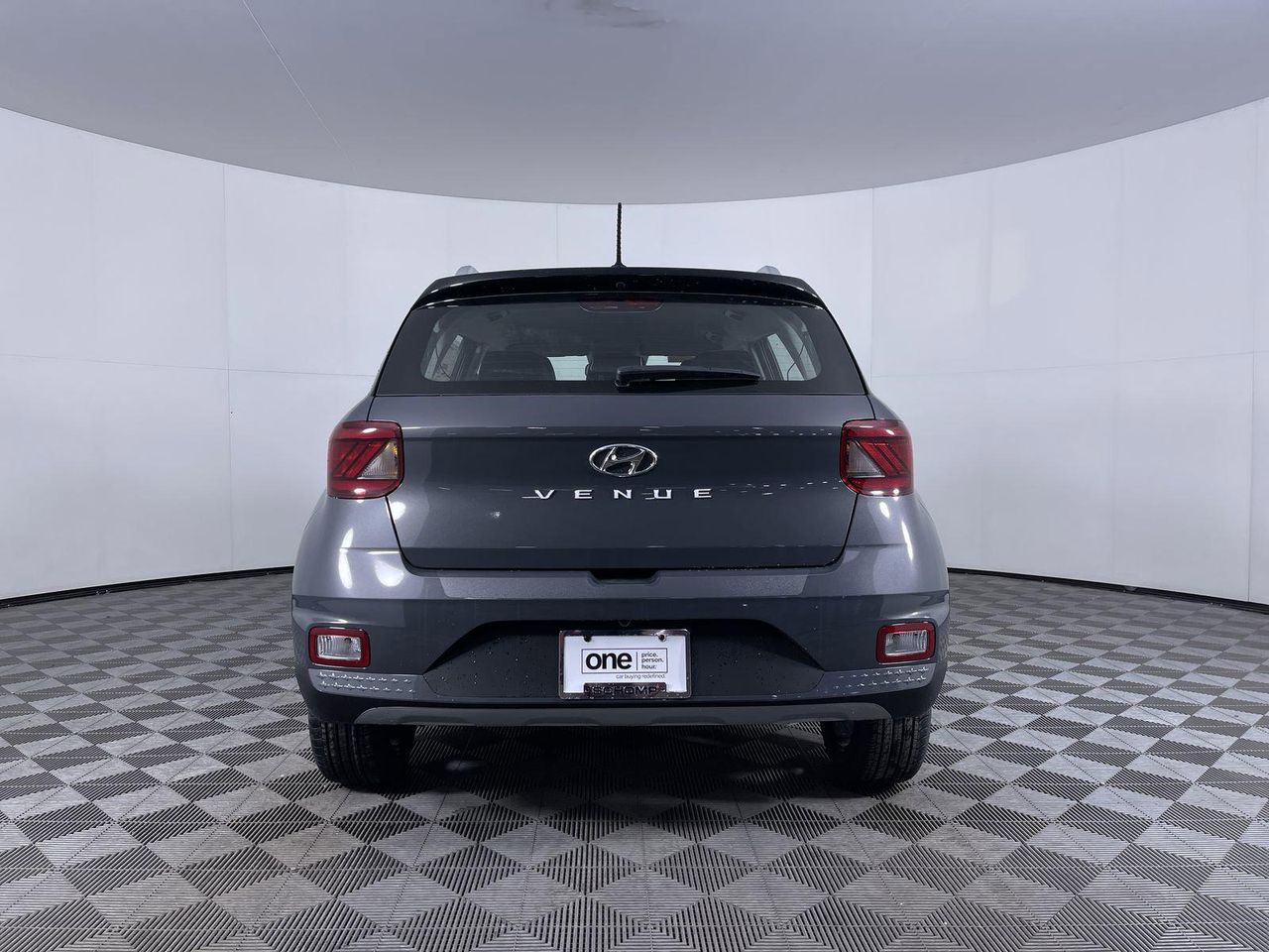 2025 Hyundai Venue Limited photo 5