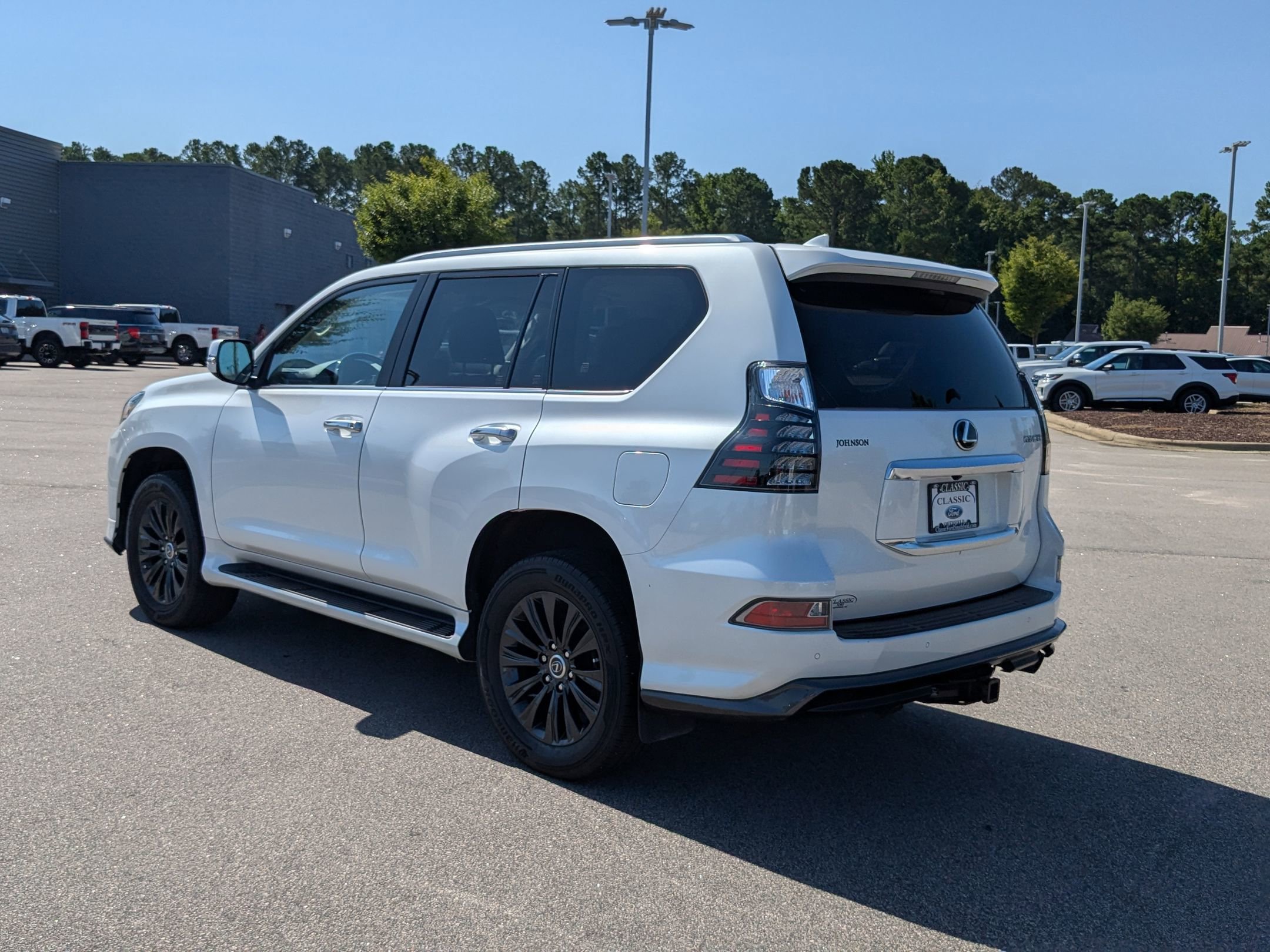 2023 Lexus GX 460 Premium photo 9