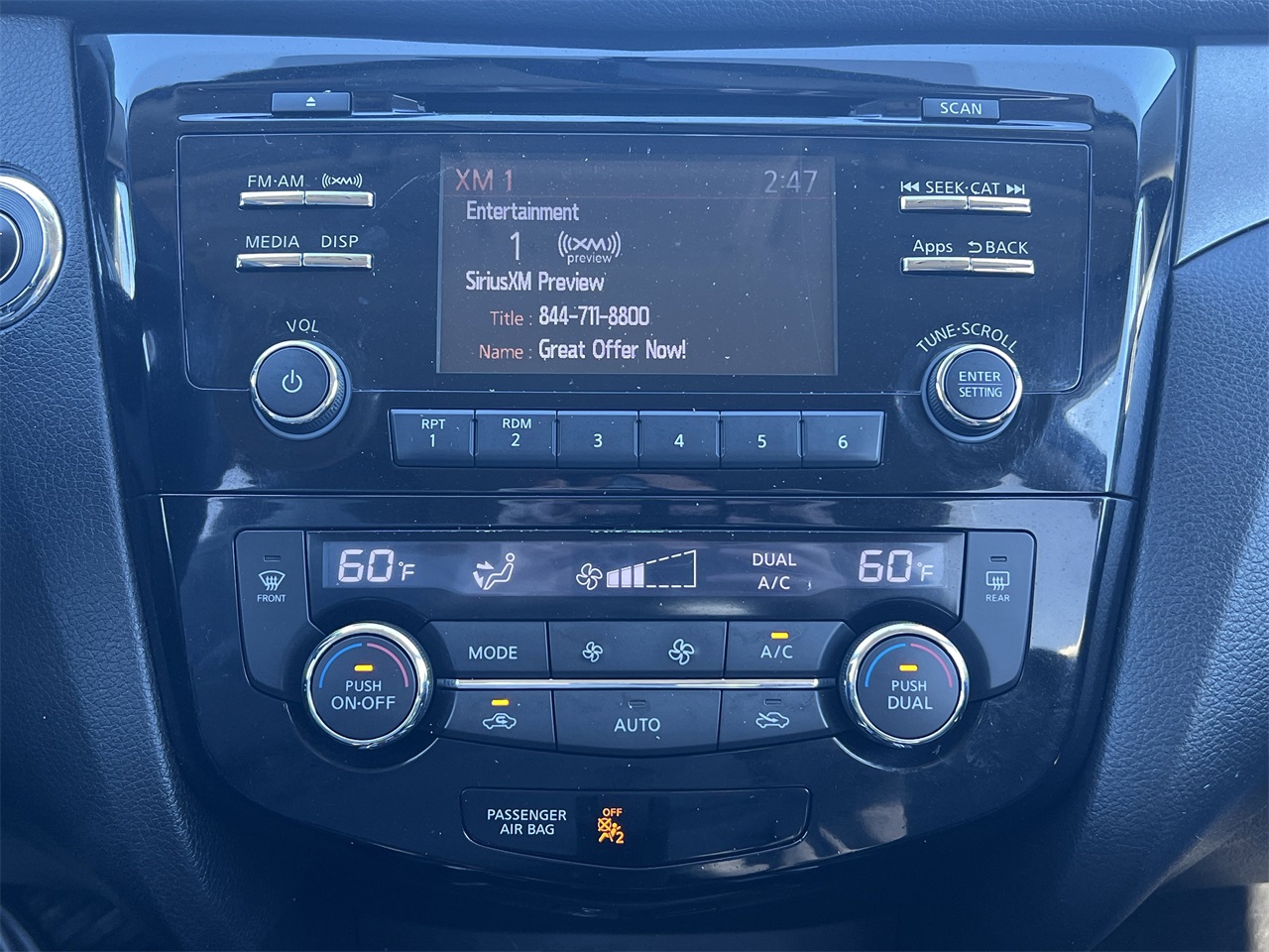 2014 Nissan Rogue SV photo 4