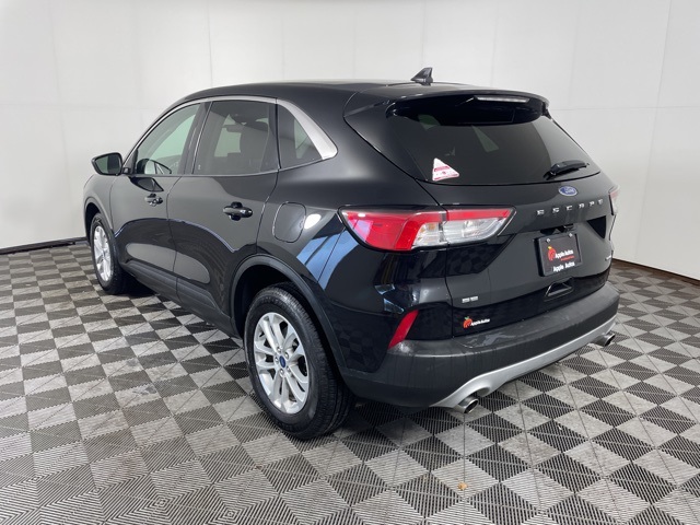 2022 Ford Escape SE photo 4