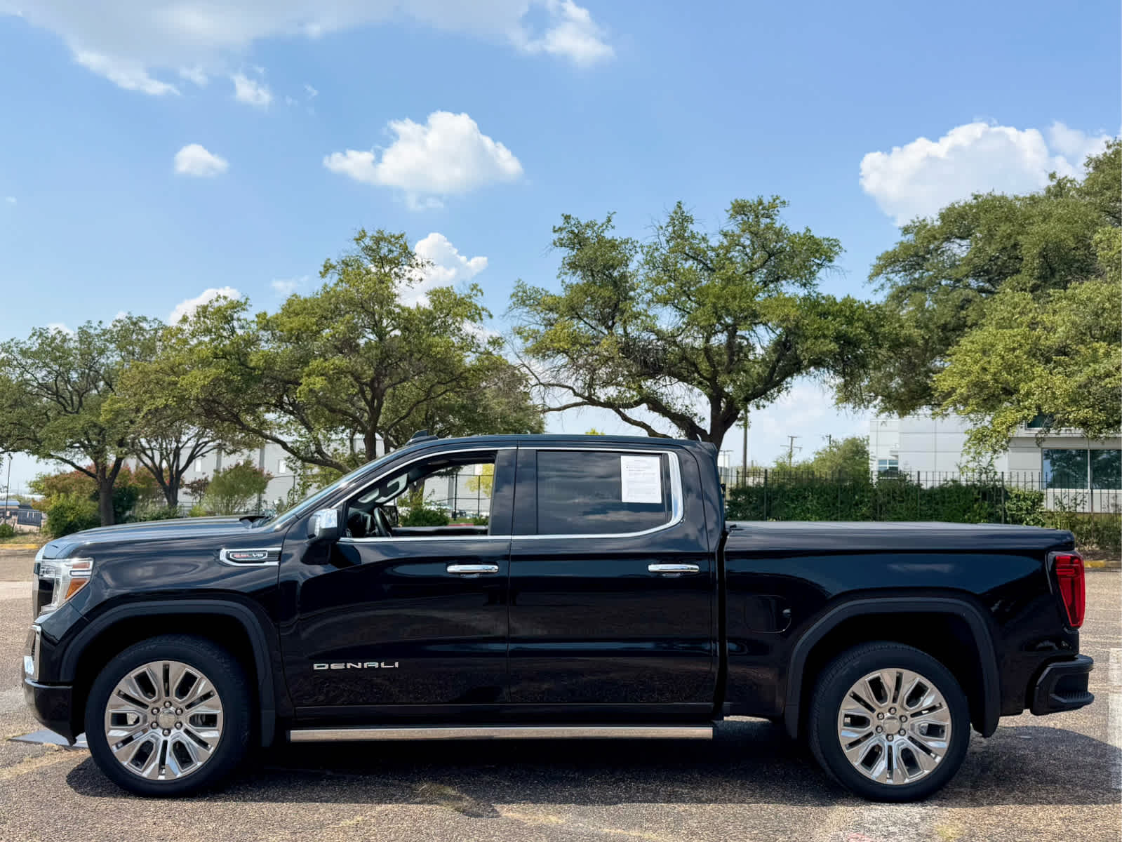 2022 Gmc Sierra 1500 Limited Denali photo 2