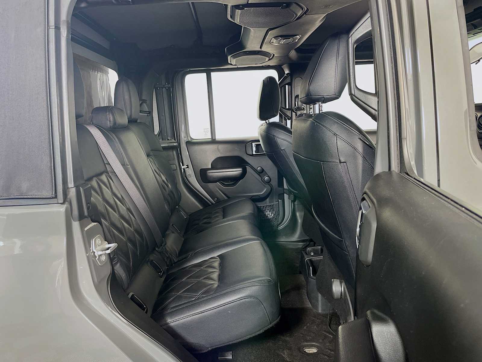 2020 Jeep Gladiator Sport photo 19