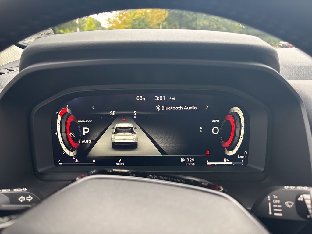 2026 Nissan Rogue Platinum photo 5