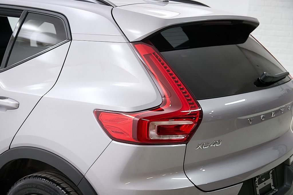 2026 VOLVO XC40 - Image 7