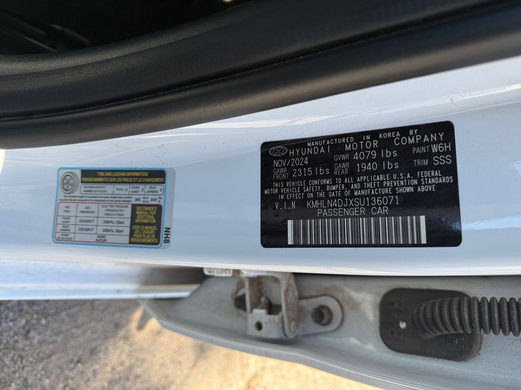 2025 Hyundai Elantra Hybrid Limited photo 19