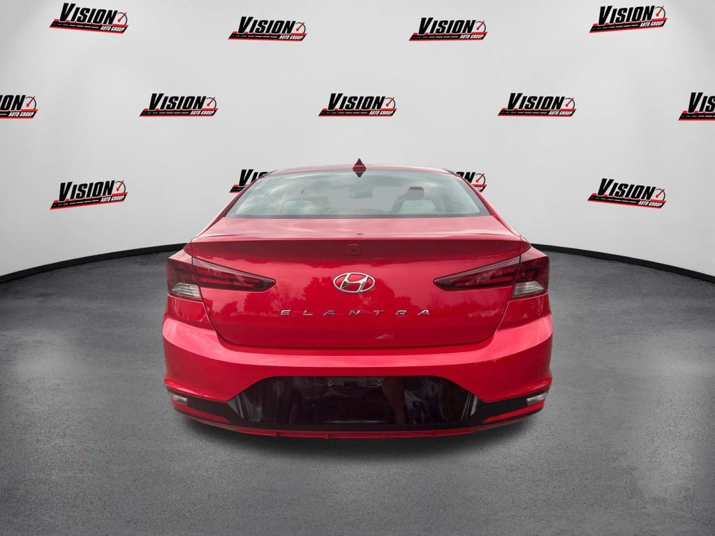 2020 Hyundai Elantra Value Edition photo 6