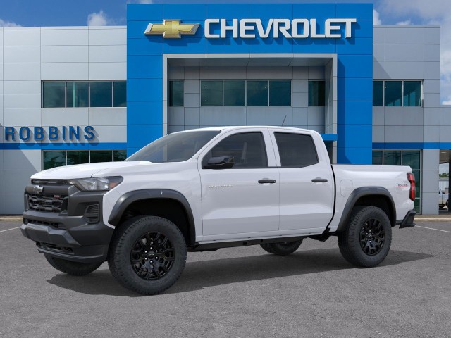 2026 Chevrolet Colorado Trail Boss photo 2