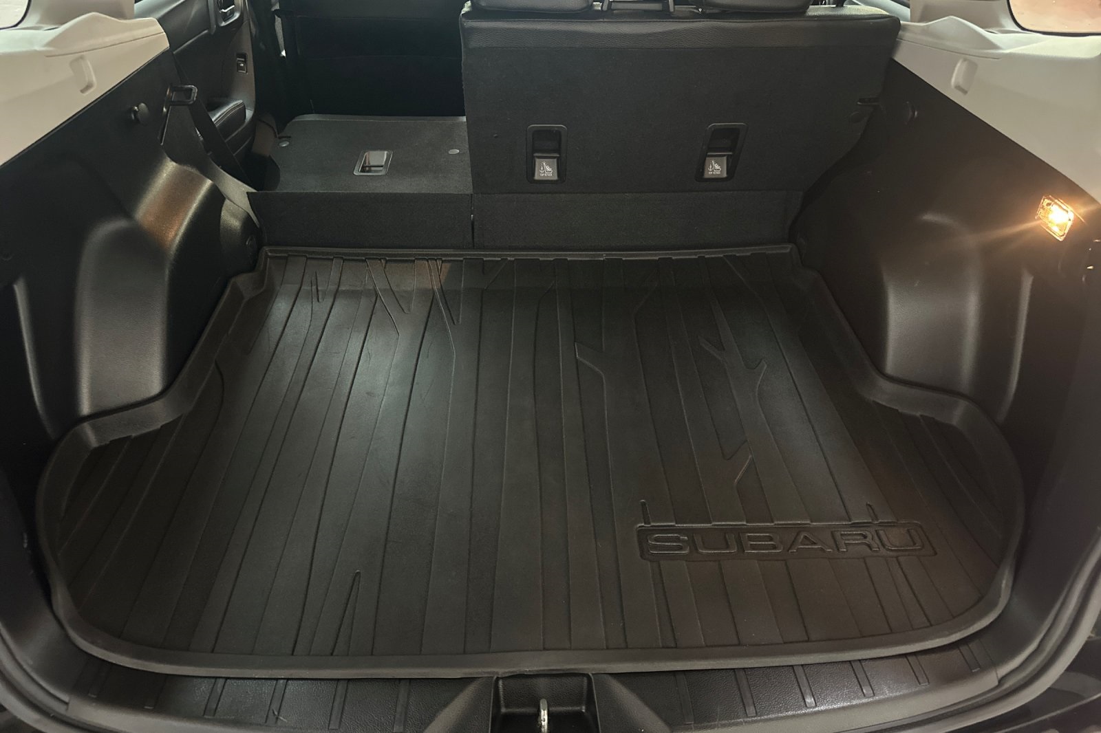 2015 Subaru Forester 2.0XT Premium photo 16