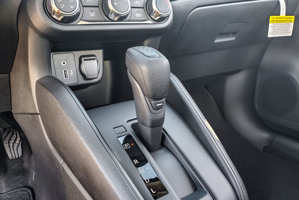 2025 Nissan Versa S photo 12