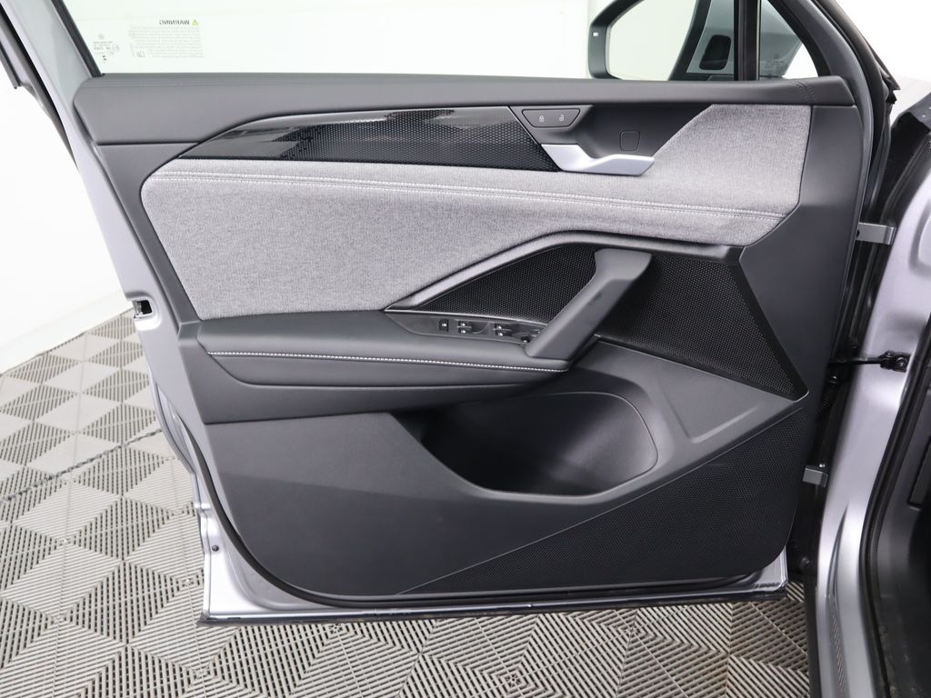2025 Volkswagen Tiguan S photo 23